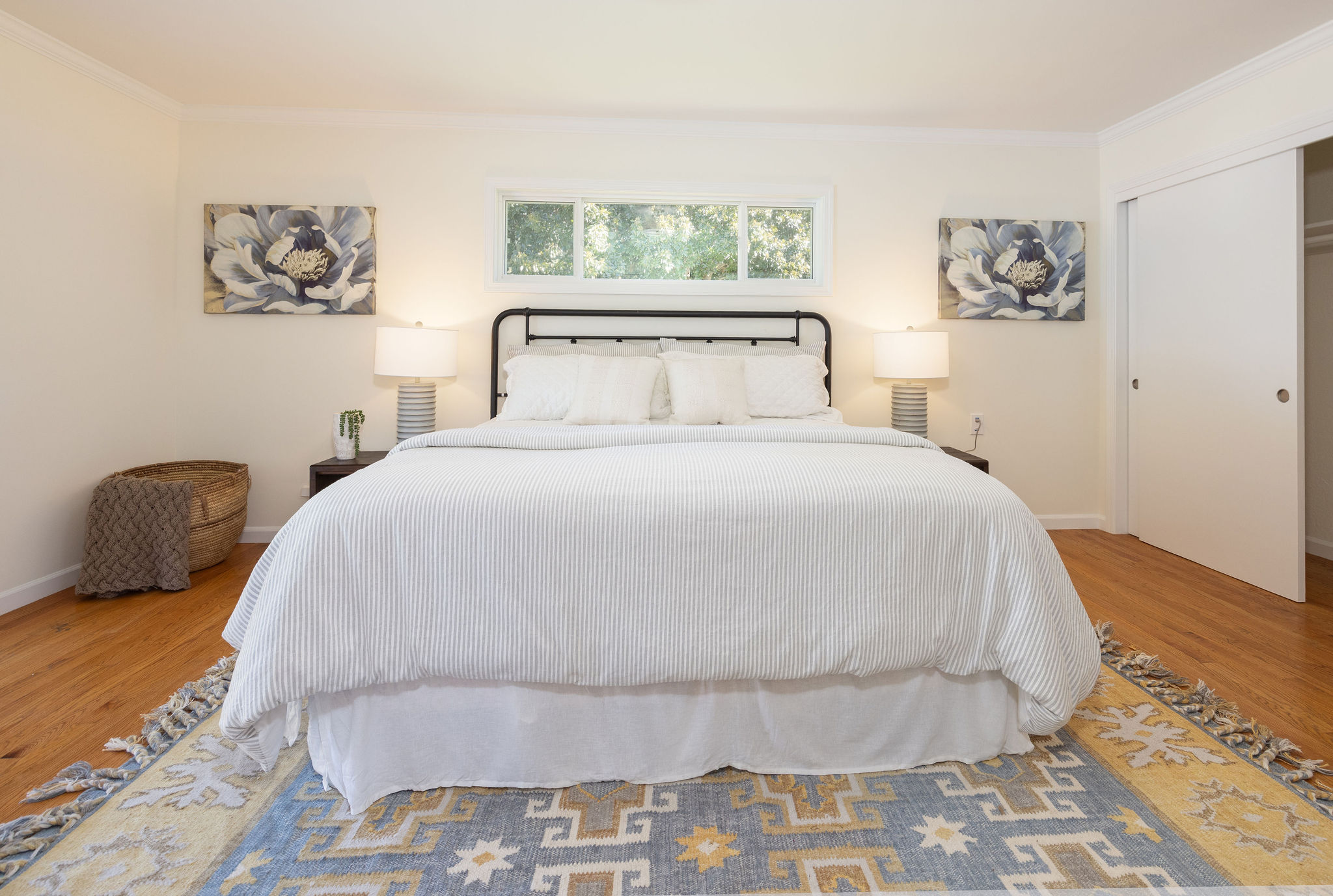 placeholder image-sq